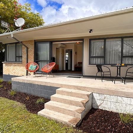 Time On Tilsley Villa Rotorua Exterior photo